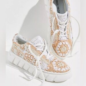 Free People Crochet Sneakers size 40 9-9.5 Ivory White floral platform shoes